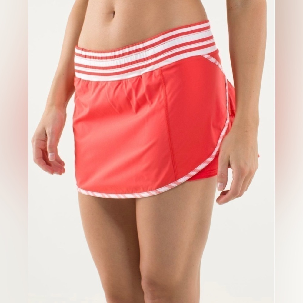 LULULEMON Track Attack skirt size 10 in love red twin stripe love red VVGUC